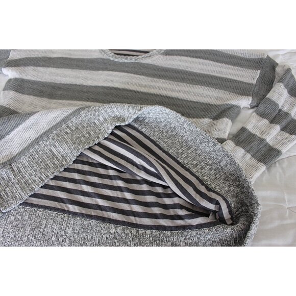 Eileen Fisher - Coastal Beach Asthetic 2 Layer Linen Strip Top, Grey White Med - Picture 8 of 9